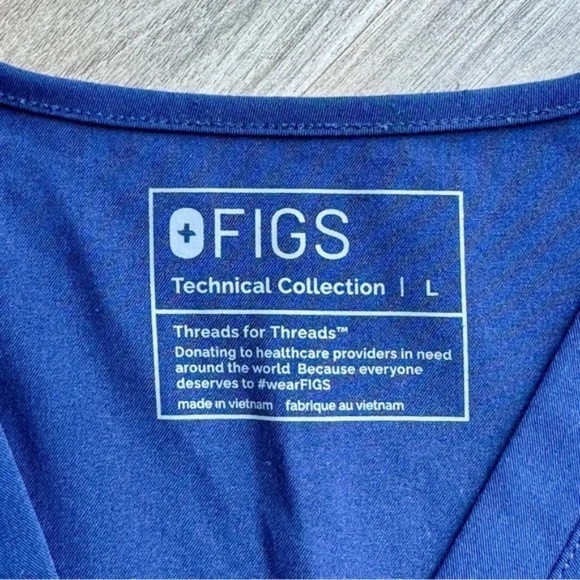 FIGS Technical Collection Catarina One-Pocket Scrub Top Classic Fit – Size L - Picture 4 of 13
